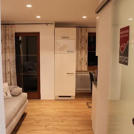 公寓 Panorama Mora 厄茨