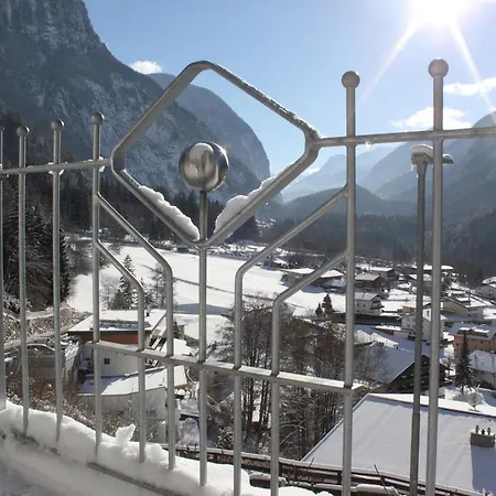 Panorama Mora * 厄茨